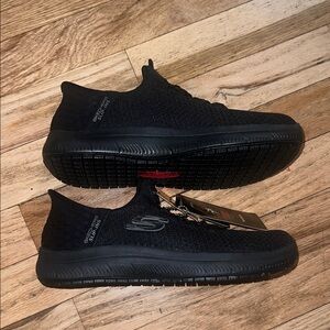 Skechers women’s  Black Slip-On Sneakers